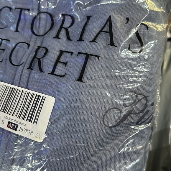 New PINK
EVERYDAY FLEECE RELAXED FULL-ZIP HOODIE - Picture 6 of 9